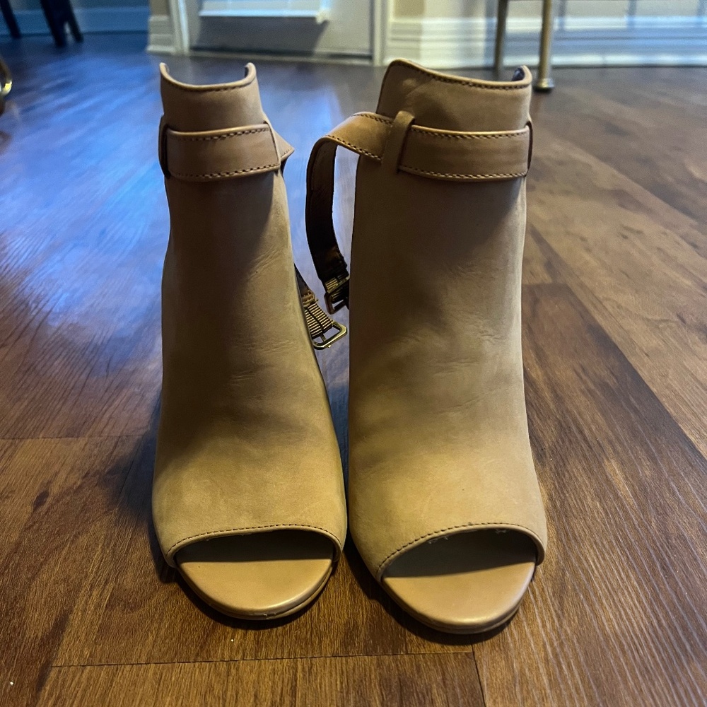 Open Toe Camel Color Heel